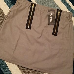 Leather gray mini skirt